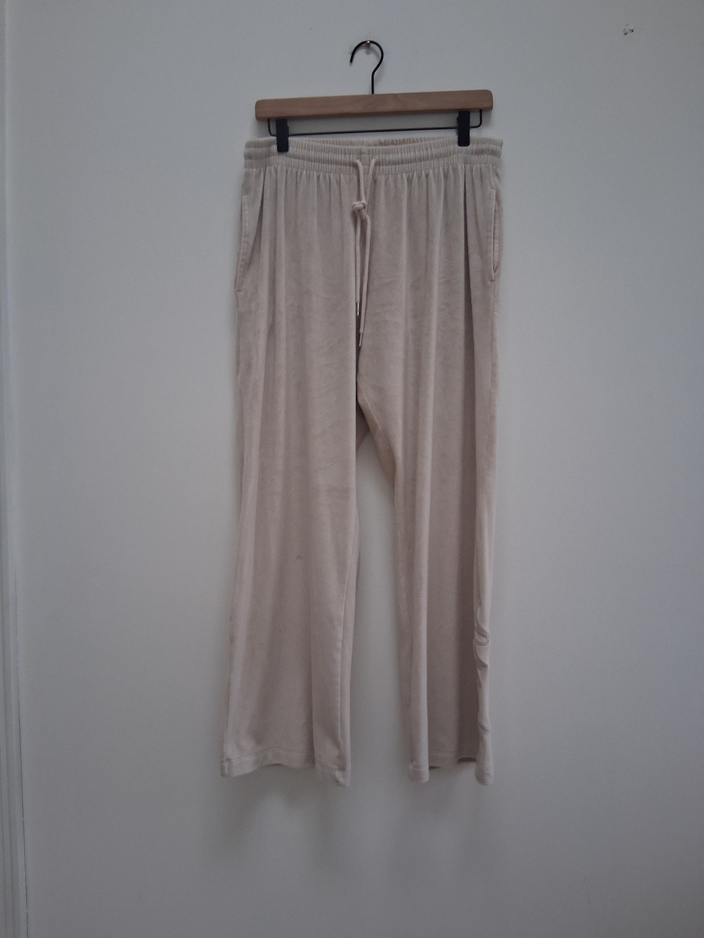 PINK Victoria's Secret Women's Beige Velvet Velour Wide Leg Lounge Sweatpants L